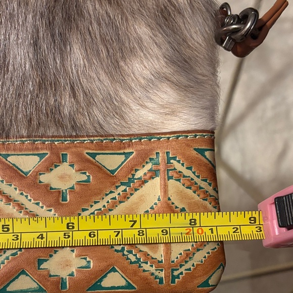 Montana West Tan and Gray Crossbody Bag - Picture 7 of 8